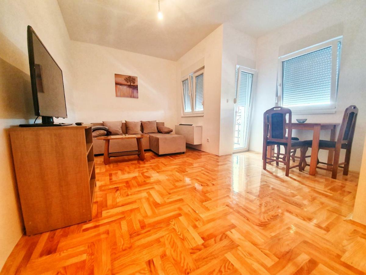 Apartman 44 บิเยลยินา ภายนอก รูปภาพ